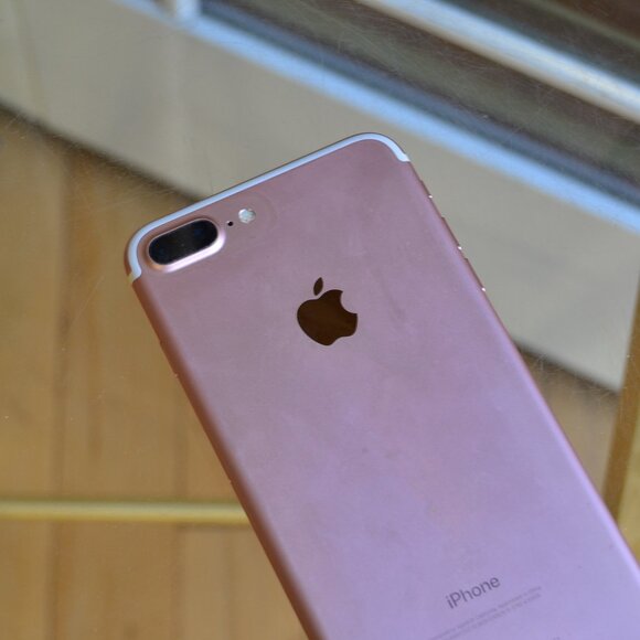 Iphone 7+ For parts only - Picture 9 of 12